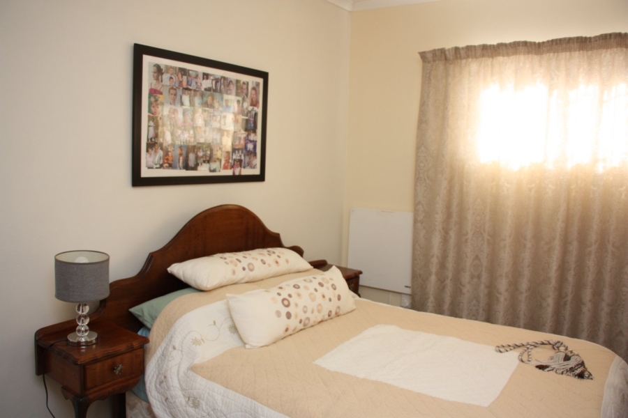 2 Bedroom Property for Sale in Langenhovenpark Free State